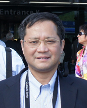 洪华山校友